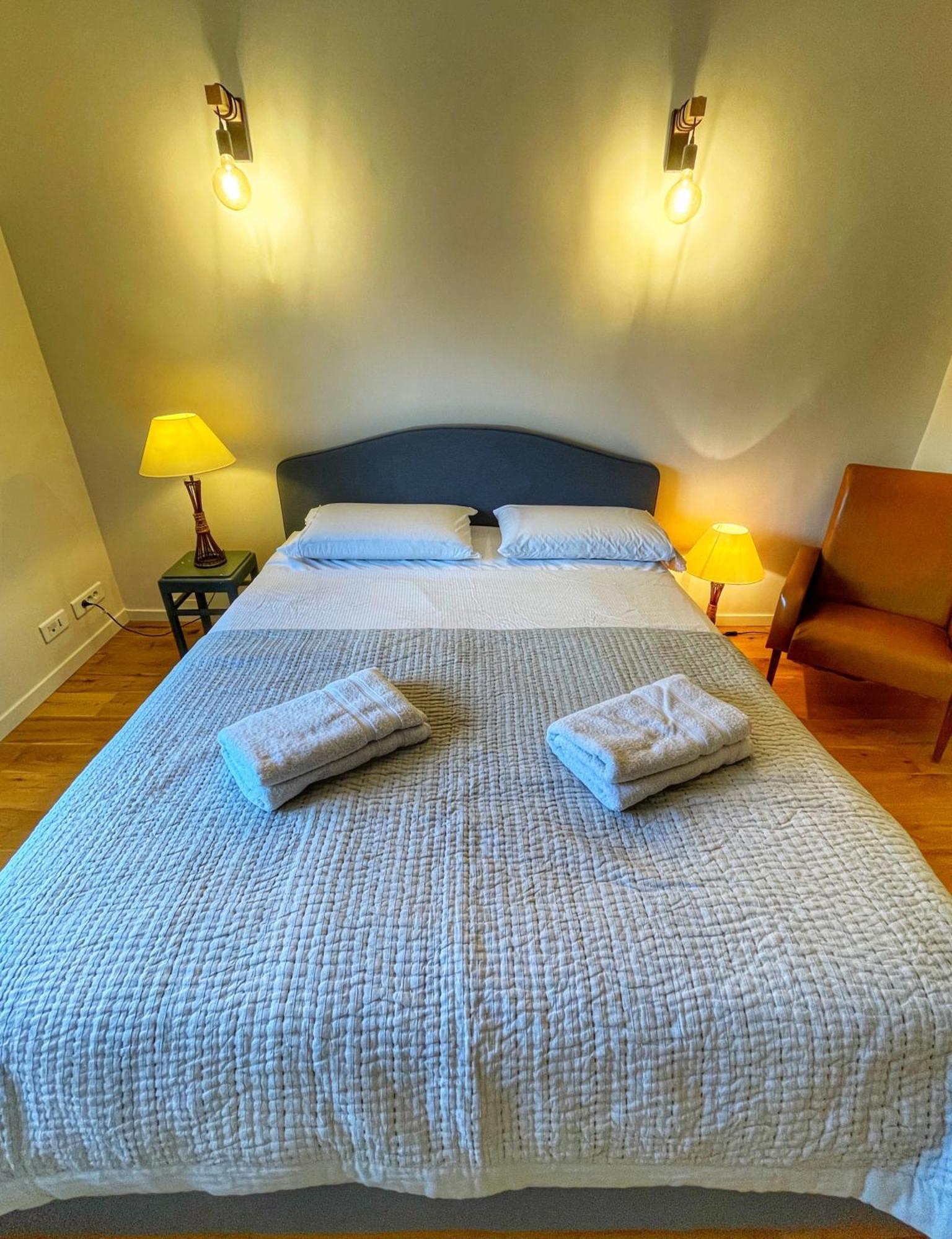 Apartamento Le Petit Delphia Apt Exterior foto