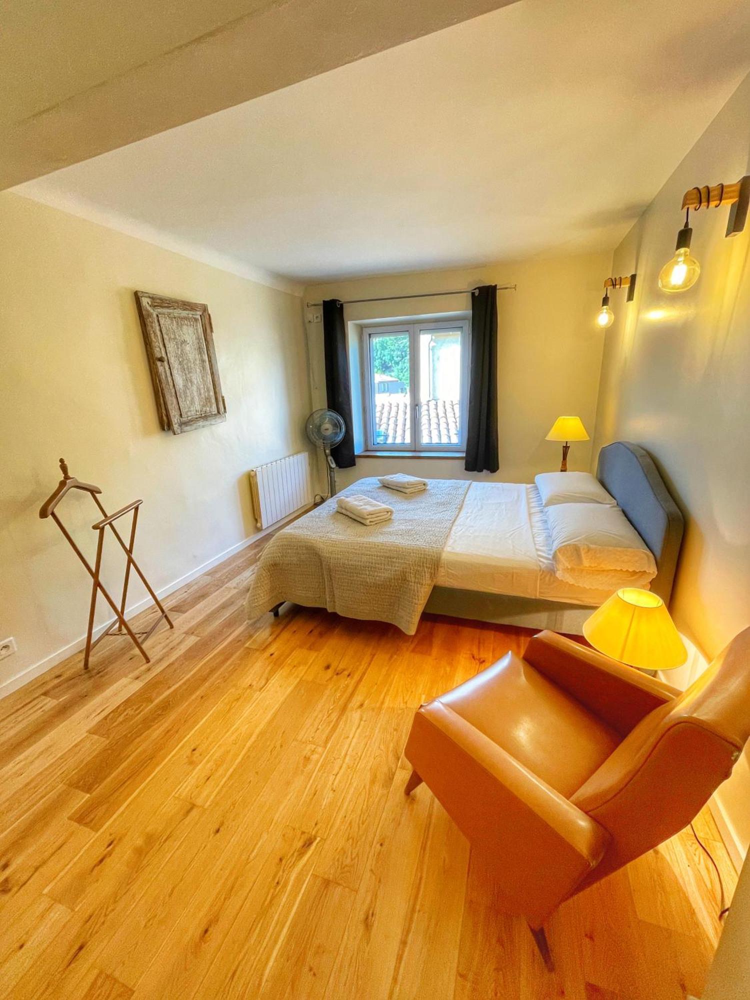 Apartamento Le Petit Delphia Apt Exterior foto